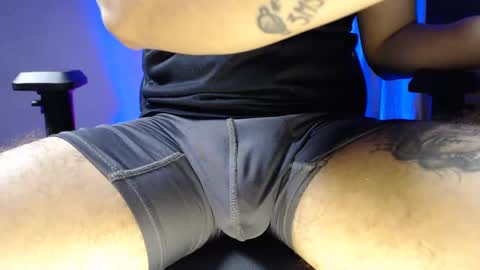 Snapshot of woondeer17 chatting on 12/02/24, 01:36 Woondeer online show from 12/02/24, 01:36