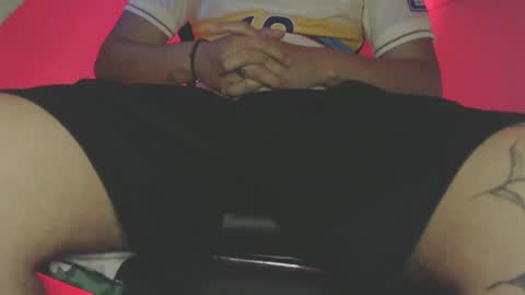 Snapshot of woondeer17 chatting on 09/30/25, 02:27 Woondeer online show from 09/30/25, 02:27