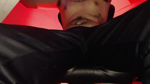 Snapshot of woondeer17 chatting on 10/08/25, 05:32 Woondeer online show from 10/08/25, 05:32