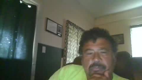 Snapshot of woperator12 chatting on 04/05/26, 01:52 woperator12 online show from 04/05/26, 01:52