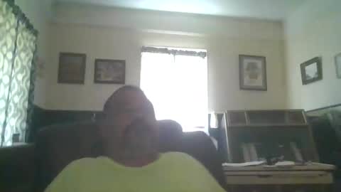 Snapshot of woperator12 chatting on 04/18/26, 06:34 woperator12 online show from 04/18/26, 06:34
