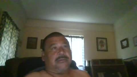 Snapshot of woperator12 chatting on 04/26/26, 11:24 woperator12 online show from 04/26/26, 11:24