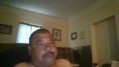 Snapshot of woperator12 chatting on 04/30/26, 11:42 woperator12 online show from 04/30/26, 11:42