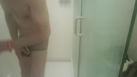 Snapshot of workhardplayharder77 chatting on 04/01/26, 10:16 workhardplayhard online show from 04/01/26, 10:16