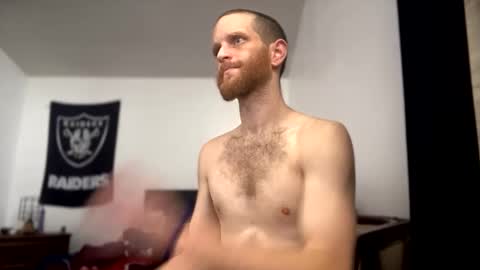 workmeout612 online show from 09/26/25, 04:55