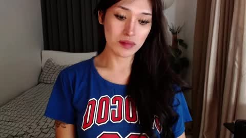 Camilla online show from 03/01/25, 11:06