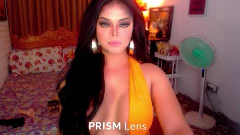 Snapshot of worldclasskylie chatting on 11/11/25, 08:25 worldclasskylie online show from 11/11/25, 08:25