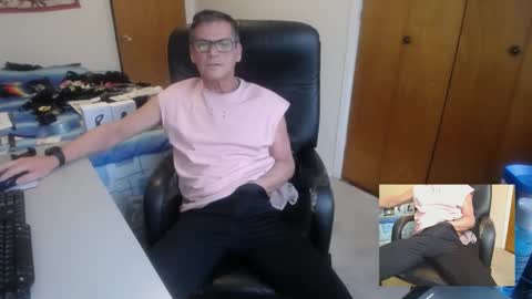 Snapshot of worldlarge chatting on 02/16/25, 12:54 Large one online show from 02/16/25, 12:54