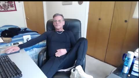 Snapshot of worldlarge chatting on 02/07/26, 02:10 Large one online show from 02/07/26, 02:10