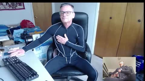 Snapshot of worldlarge chatting on 03/15/26, 12:11 Large one online show from 03/15/26, 12:11