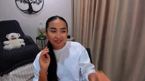 dudetta Kim online show from 10/09/25, 10:46