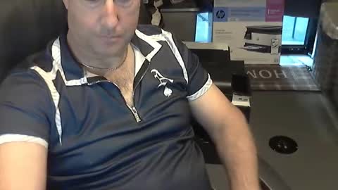 Snapshot of worldpolo1 chatting on 04/10/26, 11:59 Matt online show from 04/10/26, 11:59