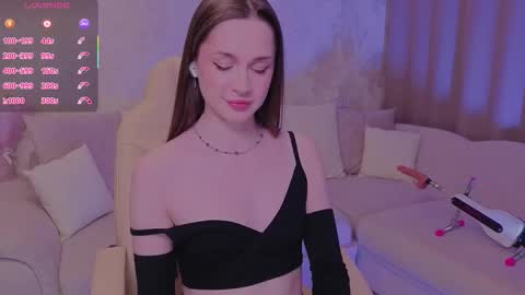 Snapshot of wow_kate chatting on 10/29/25, 10:44 Kate online show from 10/29/25, 10:44