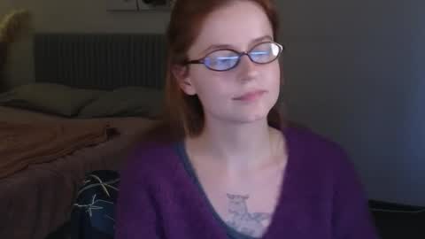 Rebecy online show from 11/08/25, 01:44