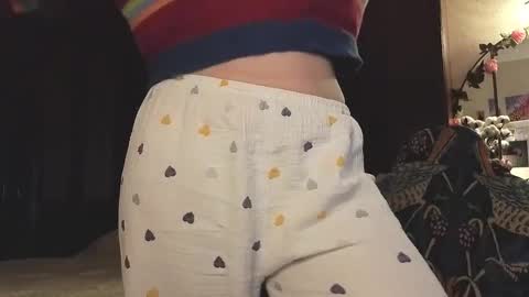 Snapshot of wow_luvng chatting on 03/04/26, 03:18 Rebecy online show from 03/04/26, 03:18