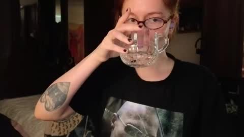 Snapshot of wow_luvng chatting on 04/13/26, 03:39 Rebecy online show from 04/13/26, 03:39