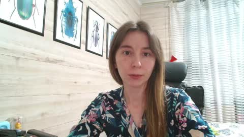 Snapshot of wow_porno_ chatting on 05/08/26, 04:34 Anna online show from 05/08/26, 04:34