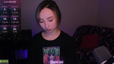 Snapshot of wow_sue chatting on 12/03/24, 03:41 Sue online show from 12/03/24, 03:41