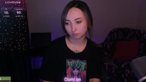 Snapshot of wow_sue chatting on 12/03/24, 06:48 Sue online show from 12/03/24, 06:48