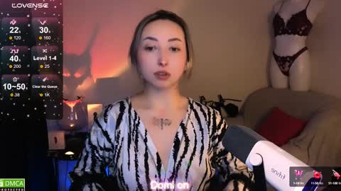 Snapshot of wow_sue chatting on 01/20/25, 02:11 Sue online show from 01/20/25, 02:11