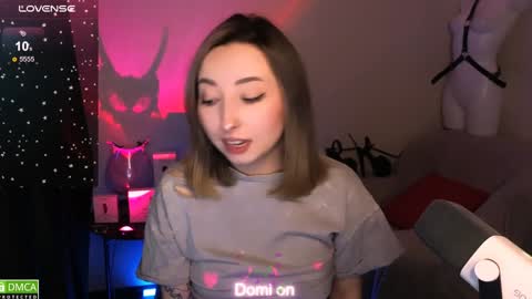 Snapshot of wow_sue chatting on 01/28/25, 06:05 Sue online show from 01/28/25, 06:05