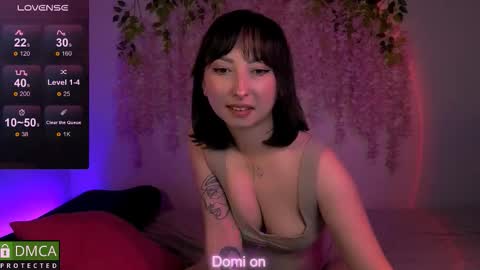 Snapshot of wow_sue chatting on 10/24/25, 06:21 Sue online show from 10/24/25, 06:21