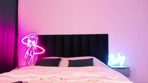 Emi online show from 12/19/24, 08:23