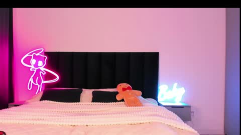 Emi online show from 12/28/24, 03:04