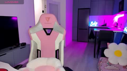 Emi online show from 02/11/26, 04:06