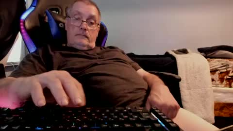 wowsers2022 online show from 09/13/25, 05:24