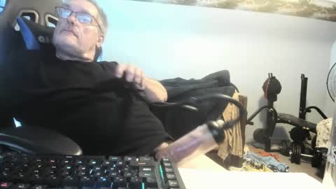 wowsers2022 online show from 10/06/25, 04:59