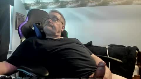 Snapshot of wowsers2022 chatting on 04/14/26, 05:52 wowsers2022 online show from 04/14/26, 05:52