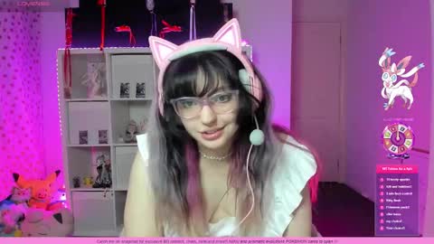 Snapshot of wrenvalentine chatting on 09/29/25, 10:31 Wren Valentine online show from 09/29/25, 10:31