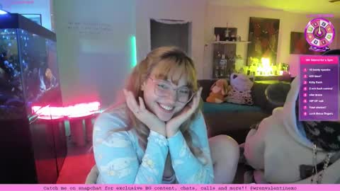 Snapshot of wrenvalentine chatting on 02/12/26, 09:59 Wren Valentine online show from 02/12/26, 09:59