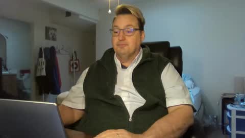 WValentinoX online show from 12/03/24, 05:45