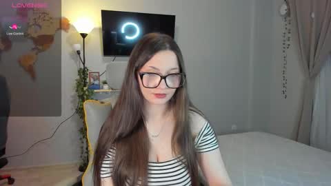 Snapshot of wwow_meow chatting on 03/22/26, 02:53 Eric and Christine 3 online show from 03/22/26, 02:53