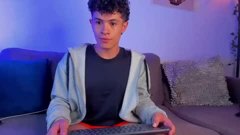 wyatt online show from 01/04/25, 03:28