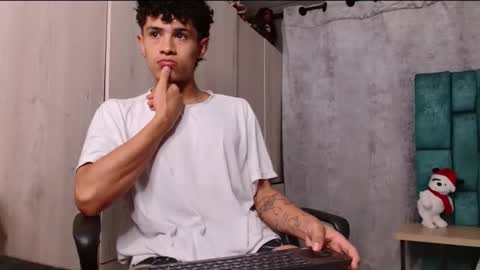 wyatt online show from 01/10/25, 02:46