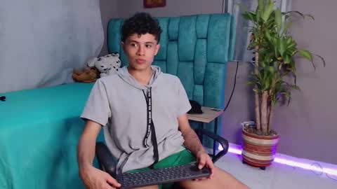 wyatt online show from 01/22/25, 11:32