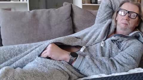 Snapshot of wyattearp64 chatting on 11/20/25, 11:21 WyattEarp64 online show from 11/20/25, 11:21