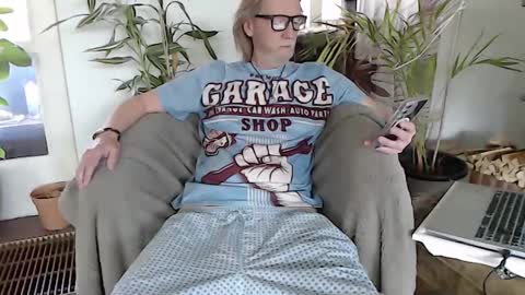 Snapshot of wyattearp64 chatting on 04/21/26, 08:31 WyattEarp64 online show from 04/21/26, 08:31