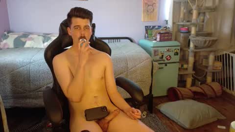 Wyatt online show from 12/13/25, 08:58