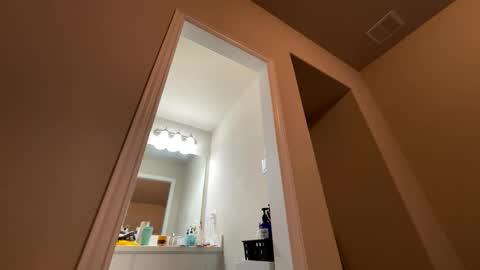 Snapshot of wynterheat chatting on 09/13/25, 05:07 Wynter Heat online show from 09/13/25, 05:07