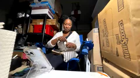 Snapshot of wynterheat chatting on 11/22/25, 10:25 Wynter Heat online show from 11/22/25, 10:25