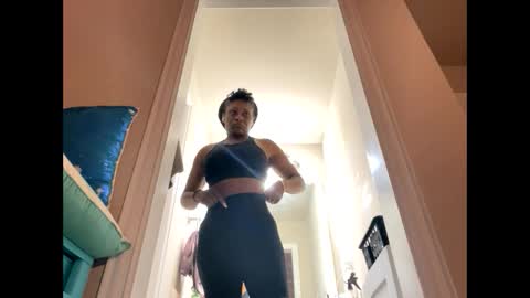 Snapshot of wynterheat chatting on 12/15/25, 01:32 Wynter Heat online show from 12/15/25, 01:32