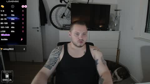 Snapshot of x19marco93x chatting on 12/28/24, 03:26 x19marco93x online show from 12/28/24, 03:26