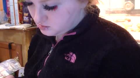 x2kayx2 online show from 01/15/26, 04:44