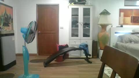 x9625x online show from 12/29/24, 02:38