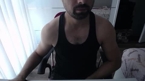 Snapshot of x_____0_____x chatting on 09/11/25, 11:54 Mr. Lonely online show from 09/11/25, 11:54