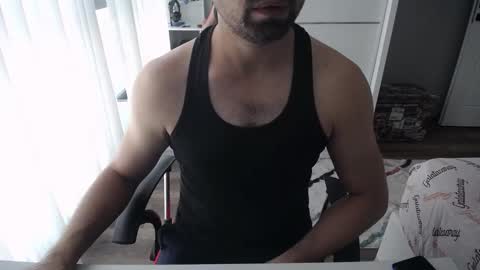 Snapshot of x_____0_____x chatting on 09/16/25, 12:17 Mr. Lonely online show from 09/16/25, 12:17